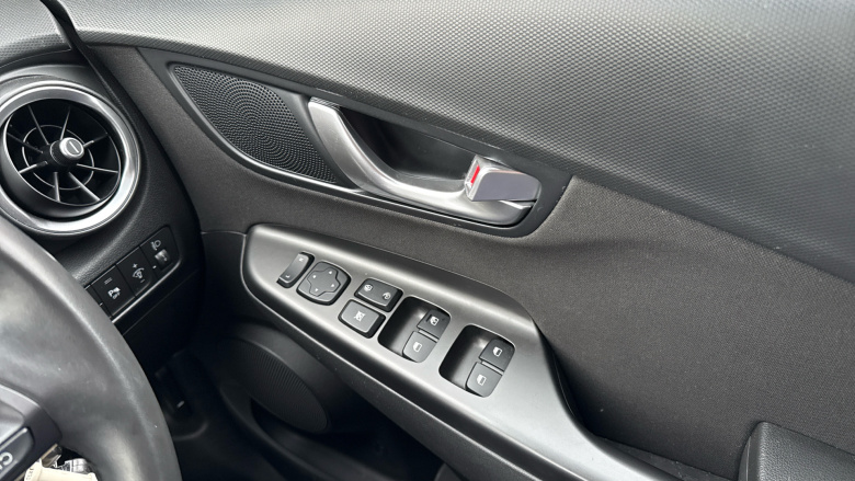 Hyundai Kona 1.0 TGDi 48V MHEV SE Connect 5dr Petrol Hatchback